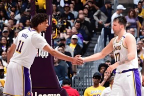 NBA季后赛集结日走向成谜，马德里竞技造点机会，话题不断，更衣室氛围转暖的简单介绍-爱游戏app下载